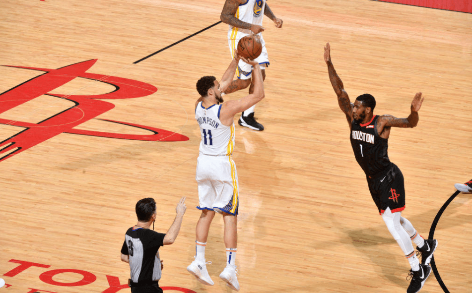  克莱9记三分射落火箭，勇士重返前八